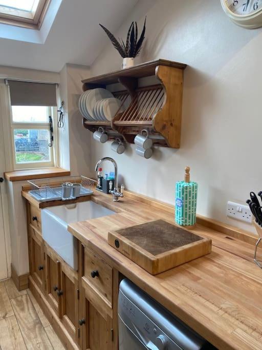 Spaniel Cottage With Views Of Ham Hill, Stoke Sub Hamdon Марток Экстерьер фото